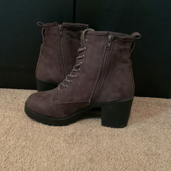 Dark gray Zigisoho boots (size 9 US) - Picture 3 of 4
